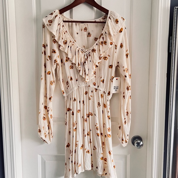 Bohemian ruffle dress - Picture 3 of 8